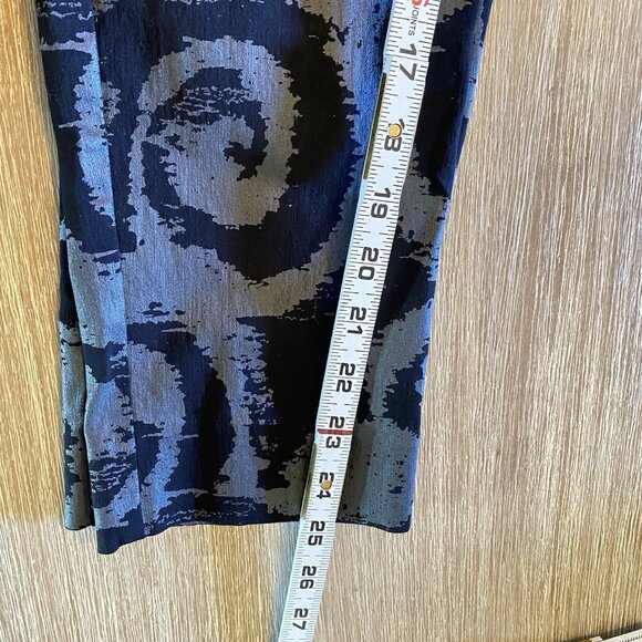 Krazy Larry Women's Black Pants Stretch Size 10 Swirl Pattern Unique - Picture 8 of 8